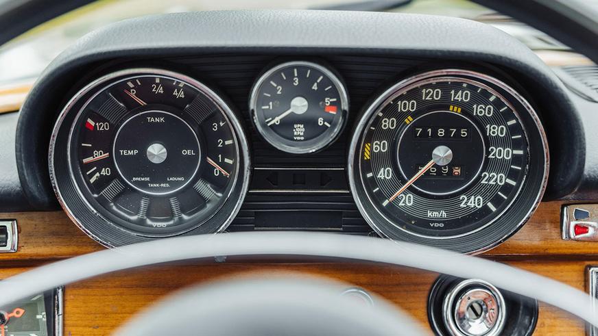 С молотка уйдёт уникальный двухдверный Mercedes-Benz 300 SEL