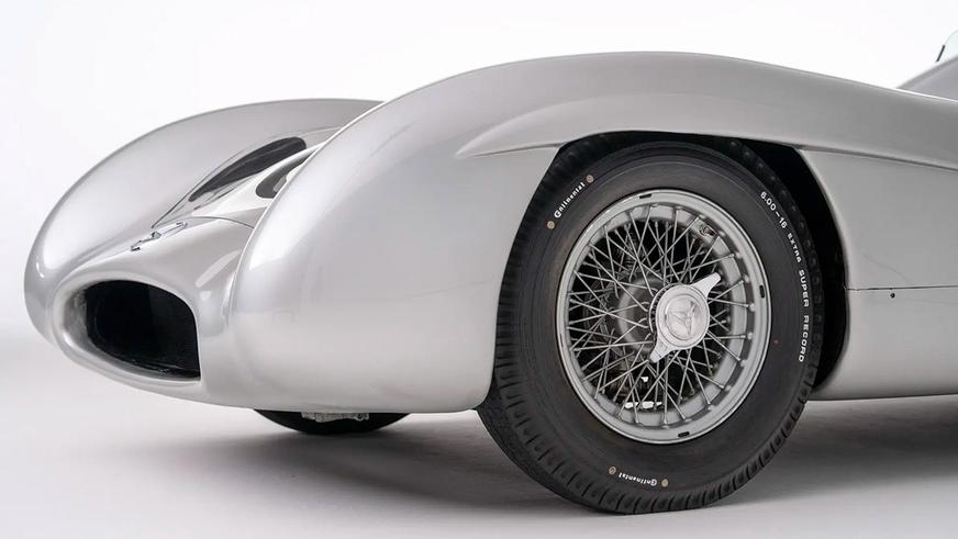 В открытой продаже впервые появился формульный Mercedes-Benz 1954 года