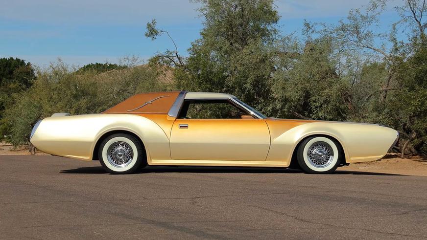 С молотка уйдёт старый Continental в образе Bugazzi Mark IV