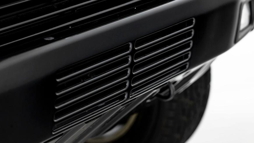 С молотка пустят новый гелик 2002 года выпуска