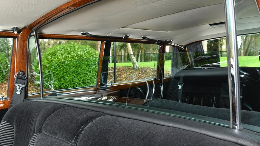 В продаже появился Mercedes-Benz Pullman, собранный для Джона Леннона