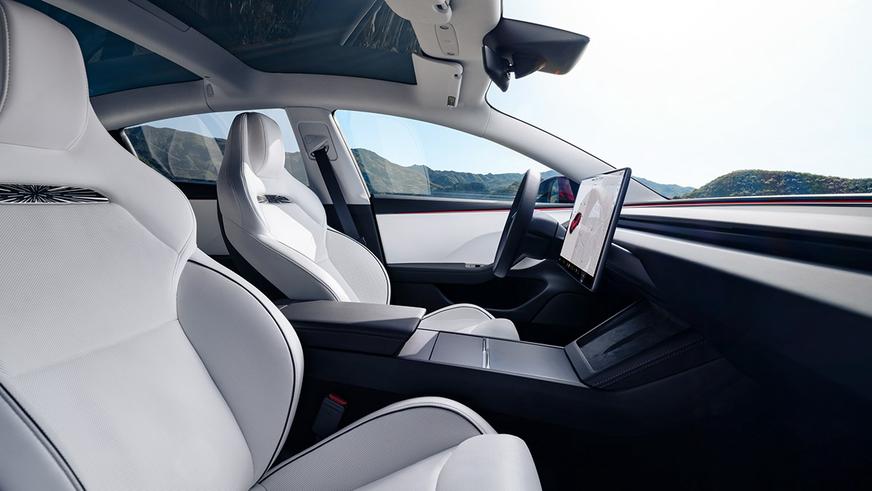 Tesla Model 3 Performance обновилась