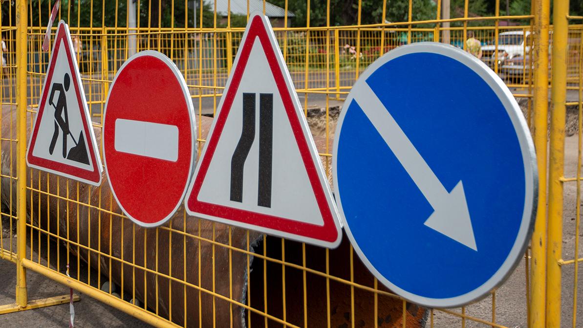 Проезд по Розыбакиева ограничили в Алматы