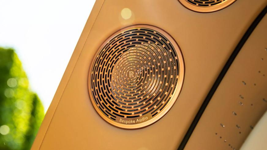 Купе Rolls-Royce посвятили собаке