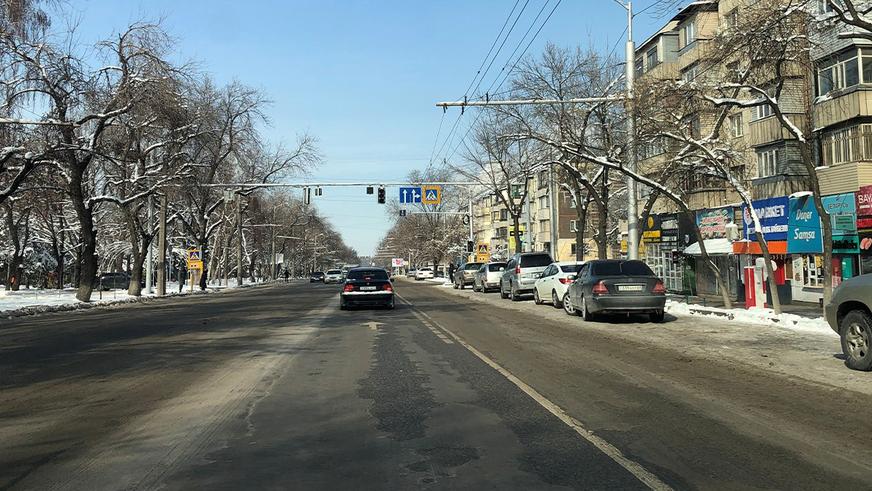Осторожно, гололедица! Почему на улицах Алматы каток