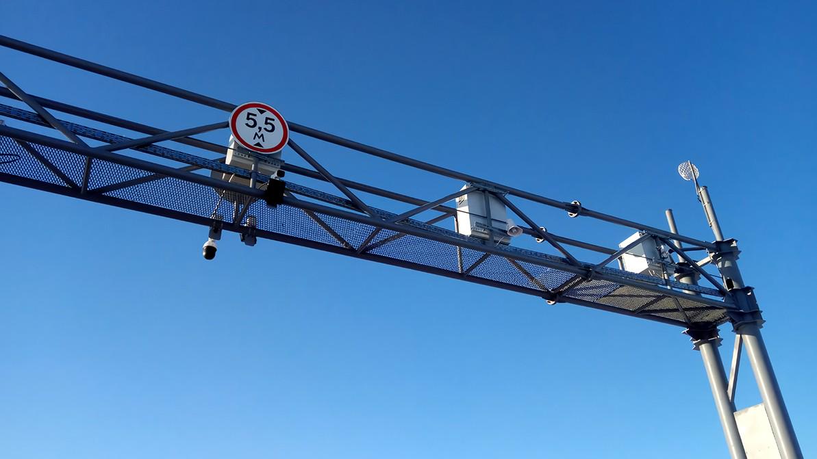 Фиксировать среднюю скорость начнут не только на платных трассах