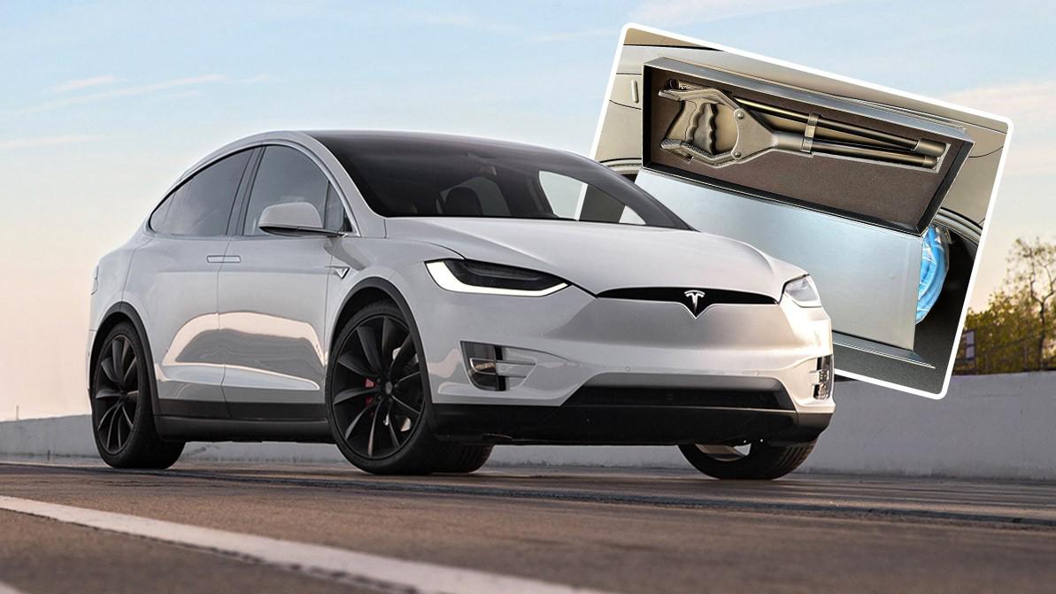Палка-хваталка как&nbsp;компенсация за&nbsp;руль не&nbsp;с&nbsp;той стороны. Опыт Tesla