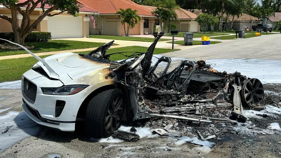 Jaguar I-Pace уличены в самовозгораниях