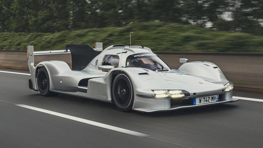 Porsche вывела гоночный прототип на дороги общего пользования