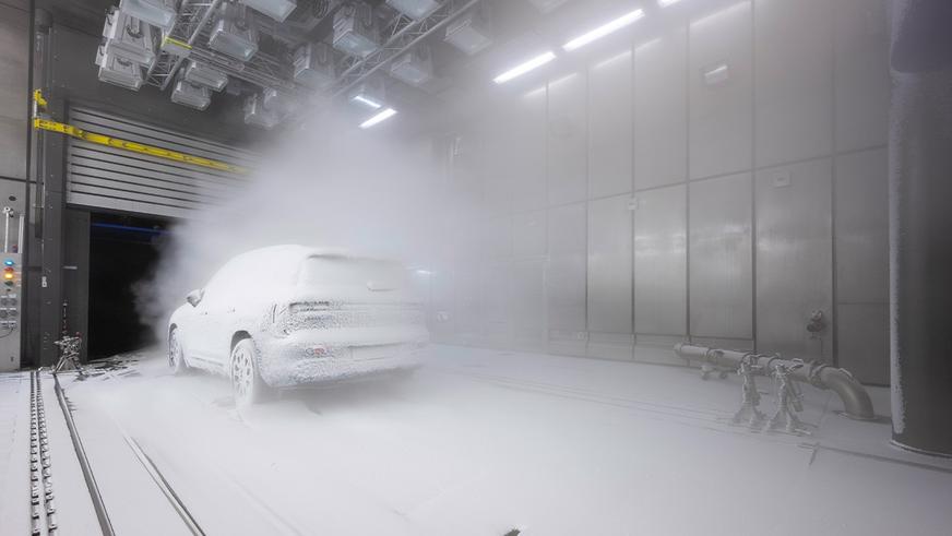 Mercedes-Benz показала салон нового GLB