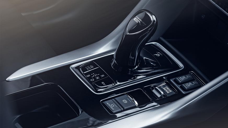 Обновлённый Mitsubishi Pajero Sport начнут продавать в мае