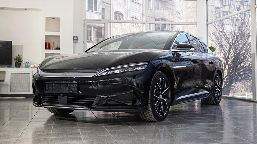 Шесть пишем, три в уме: сколько китайских марок прибыло в Казахстан?