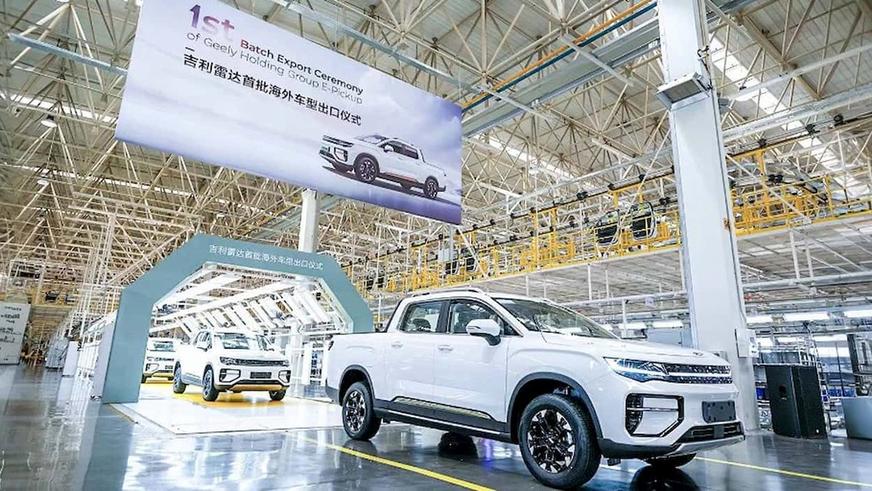 Китай приступил к экспорту больших электропикапов