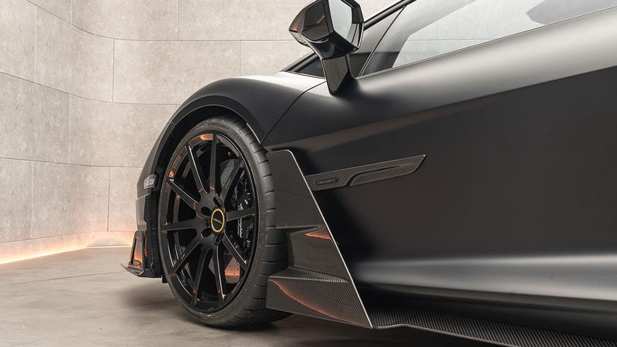 Плюс 55 сил и много карбона. В Mansory доработали Lamborghini Revuelto