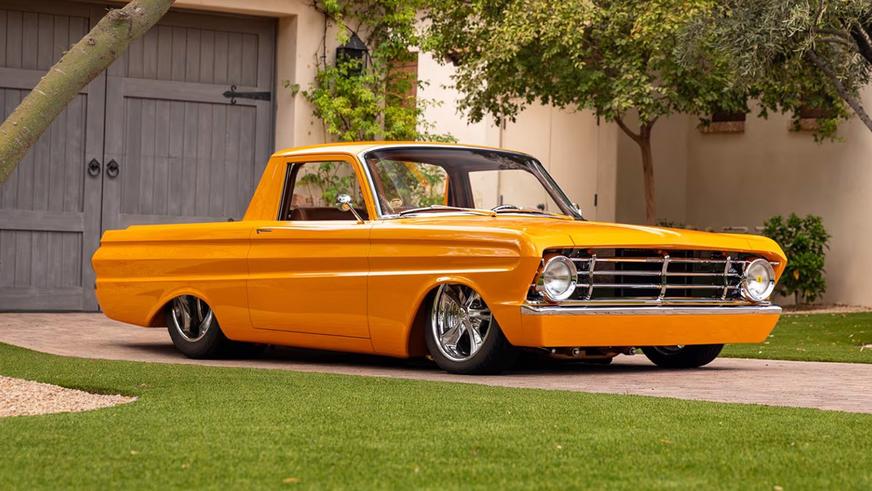 С молотка уйдёт пикап Ford с 10-литровым мотором и турбинами в кузове