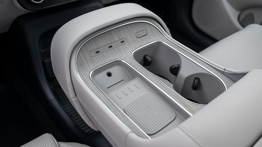 Новый Hyundai Palisade получил V6 и внедорожную версию