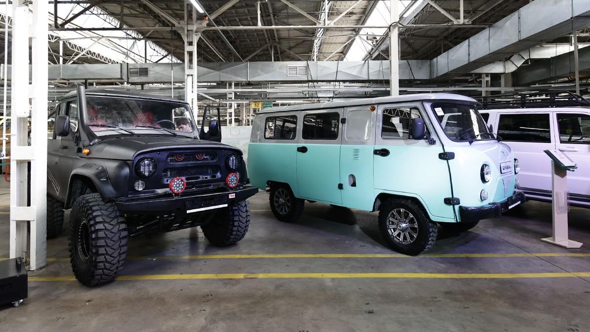 UAZ <nobr>Hunter-дің</nobr> 6&times;6 нұсқасы болады