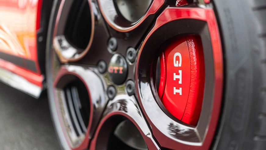 Представлен самый мощный Volkswagen Golf GTI в истории