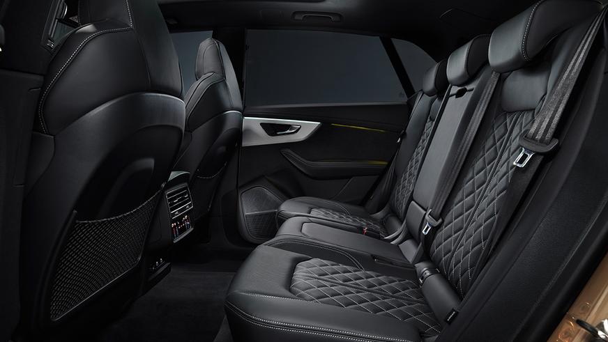 Обновлён кроссовер Audi Q8: новые фары и прежние двигатели