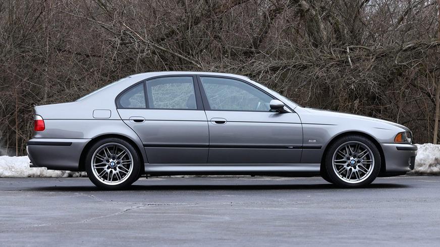 За BMW M5 (E39) готовы отдать более 100 000 долларов