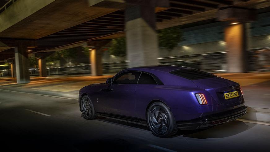 Самым мощным Rolls-Royce стал электрокар