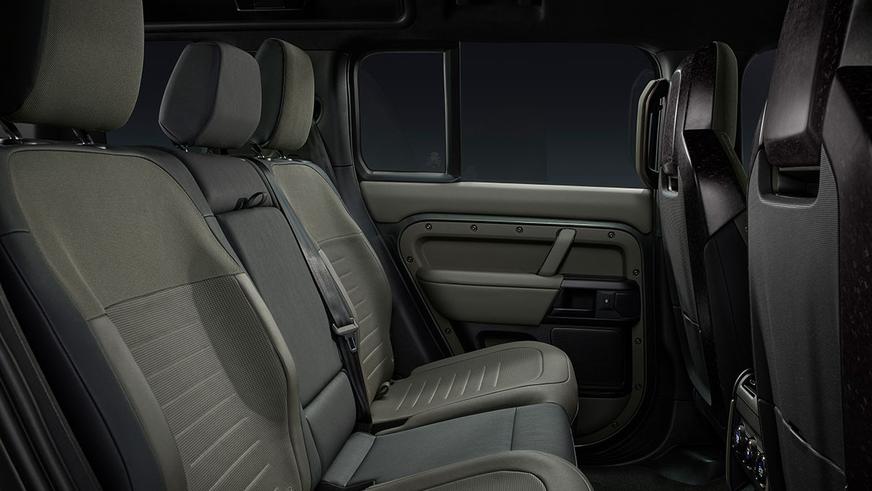 Раскрыт Land Rover Defender Octa