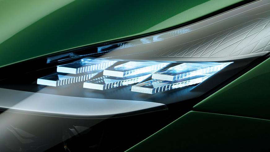 Новый Aston Martin DB12 оставили без V12