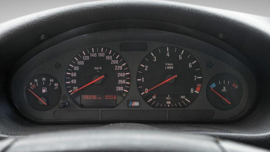 Самый большой V12 для самого маленького BMW