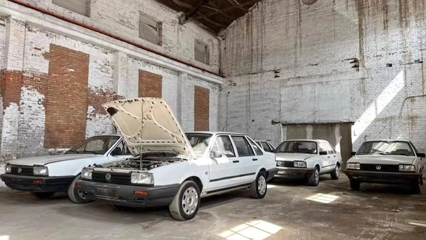 Қытайда 10 жыл бұрын шыққан Volkswagen седандары табылды