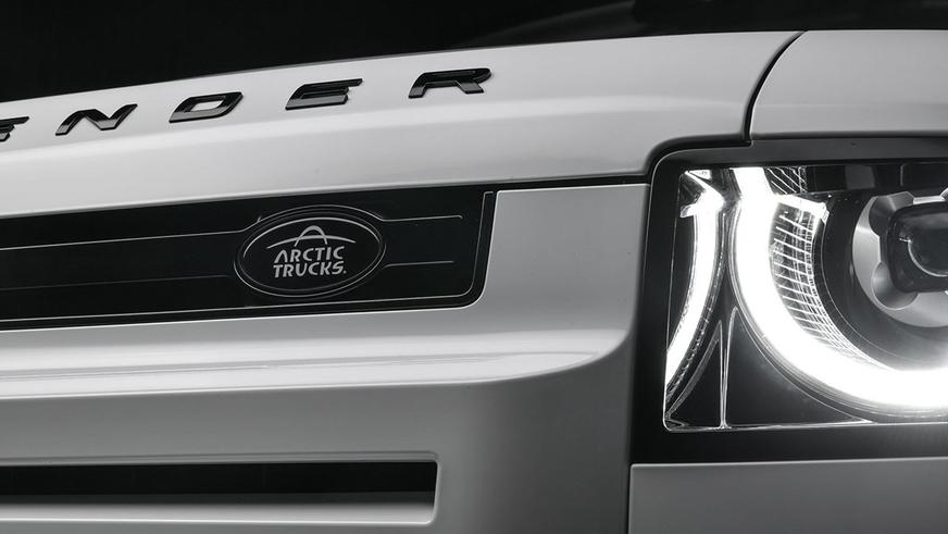 В Arctic Trucks слегка обновили Defender AT35