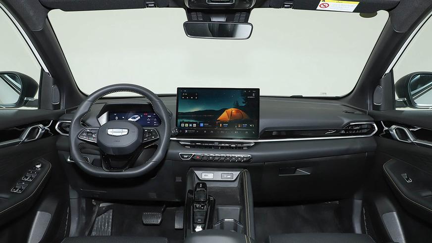 Geely показал обновлённый Coolray для экспорта