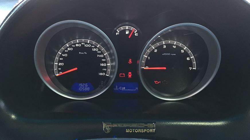 Это вам не Mercedes-AMG GT. Это Cobalt из Узбекистана!