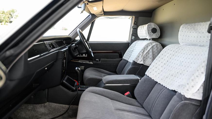 Необычный катафалк продали на торгах в США