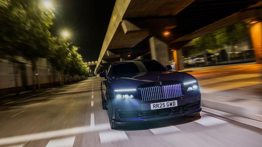 Самым мощным Rolls-Royce стал электрокар