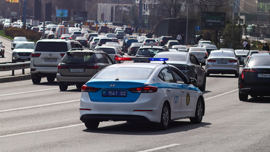Алматыда полиция неге жүргізушілерді тексеріп жүр