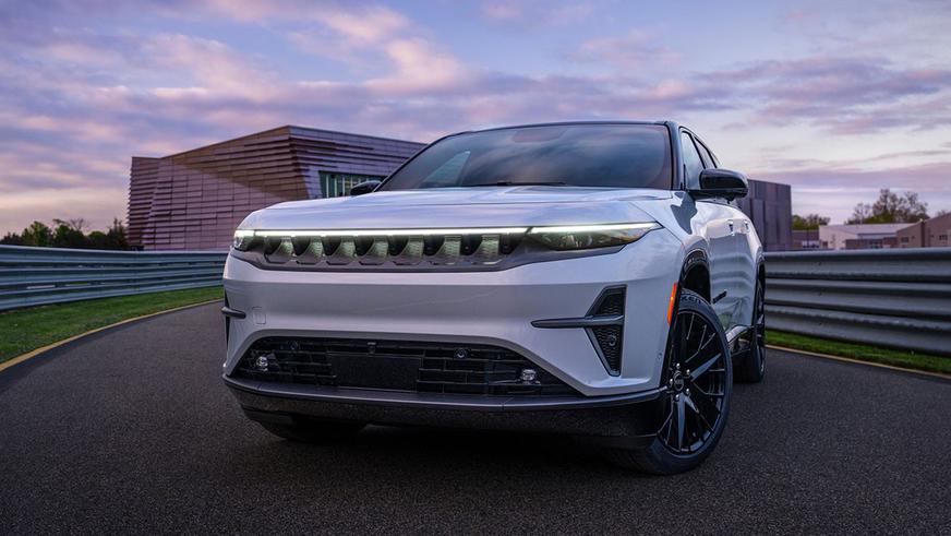 Представлен самый быстрый серийный Jeep. Это электрокар