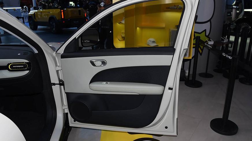У Chery появился большой QQ — это недорогой электрокар