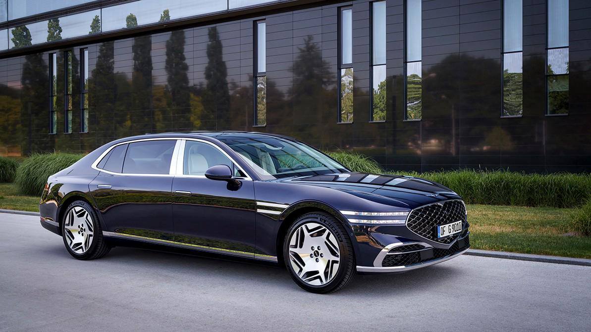 Лимузин Genesis попытает свои силы в Европе