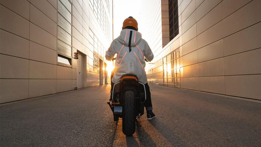 bmw-motorrad-definition-2