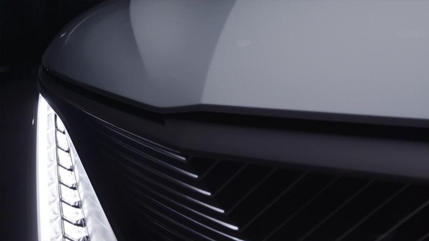 Cadillac интригует грядущими новинками