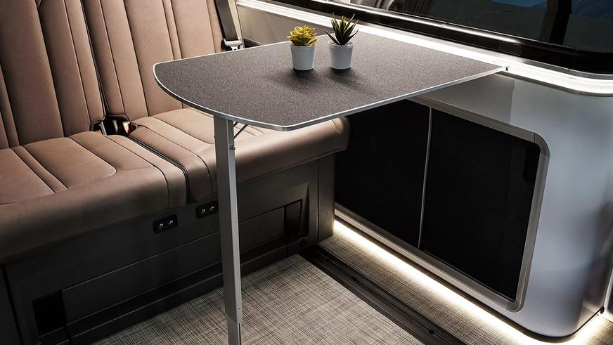 Электрическую Hyundai Staria приспособят для сна и отдыха