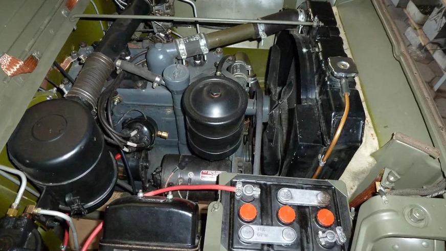 Очень дорогие автомобили с механикой на Kolesa.kz