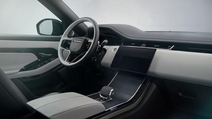 Range Rover Evoque символически обновился снаружи и изнутри
