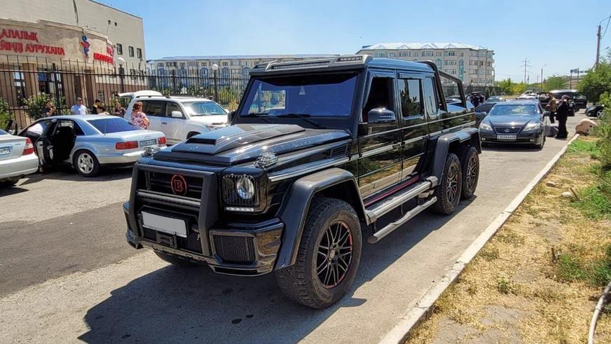 Редкие машины Казахстана в продаже: от Mercedes-Benz 500 E до Toyota BJ40