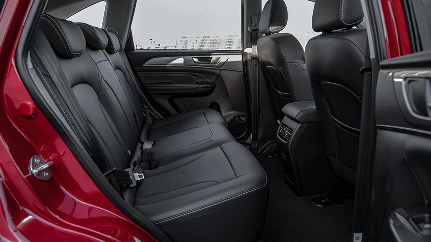 Haval M6 добрался до Казахстана. Сколько стоит кроссовер?