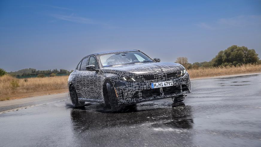 BMW рассказала о новой M350 xDrive с дрифт-режимом