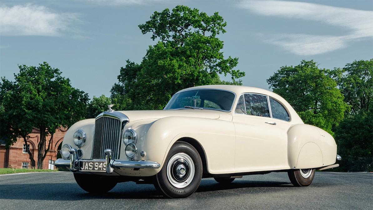 Bentley Continental отметил 70-летие