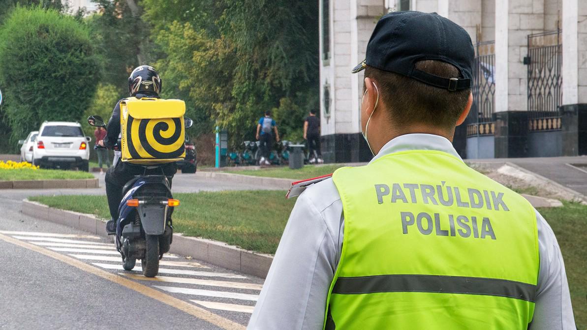 Алматы полициясы мопедшілерді тәртіпке шақырды