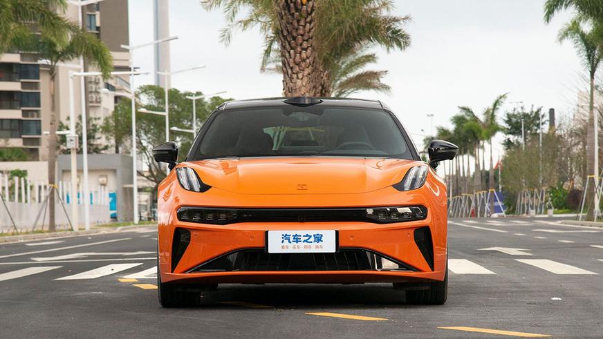 Обновлённый Zeekr 001 вышел на рынок Китая