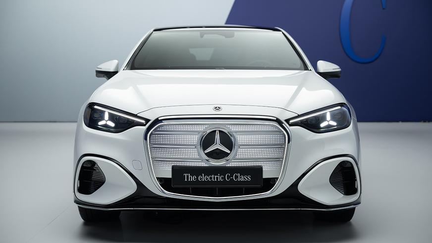 Mercedes-Benz C-Class стал электромобилем